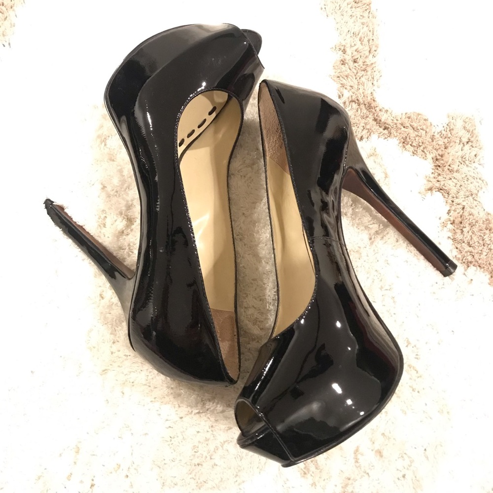 Shoes - Picture 5 of 5